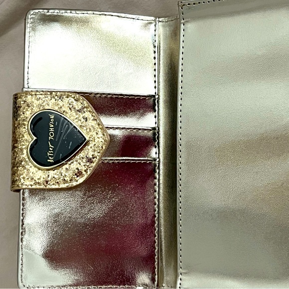 Betsy Johnson Gold Glitter Wristlet with Gold Chain - Picture 5 of 8